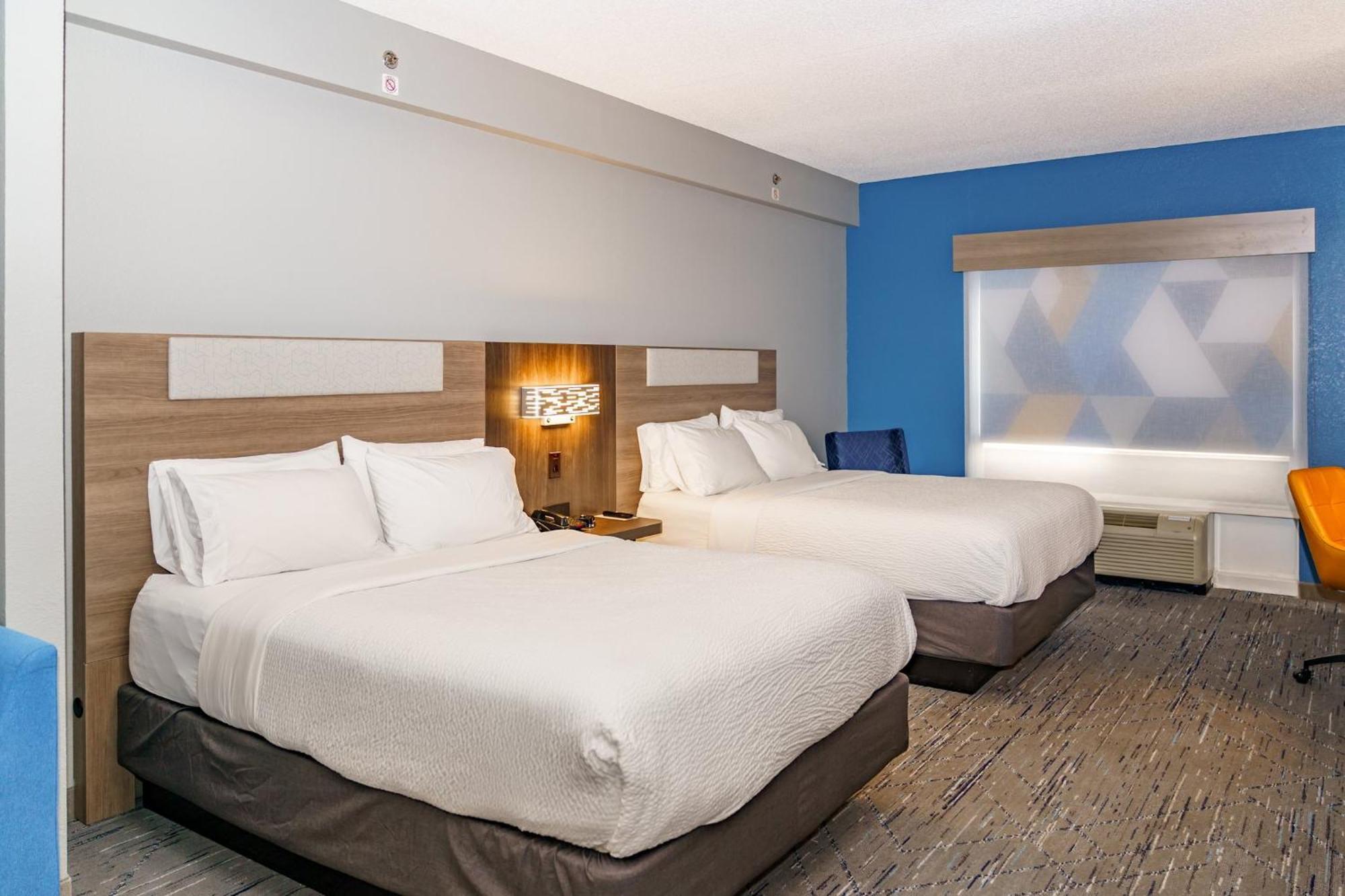 Holiday Inn Express Hotel Raleigh Southwest By Ihg Eksteriør billede