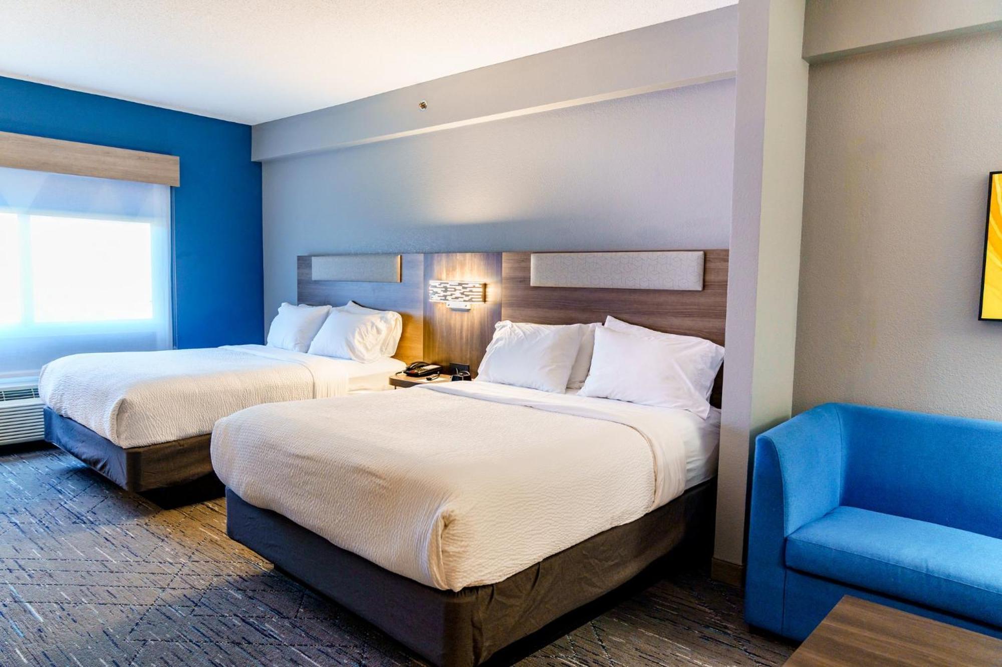 Holiday Inn Express Hotel Raleigh Southwest By Ihg Eksteriør billede