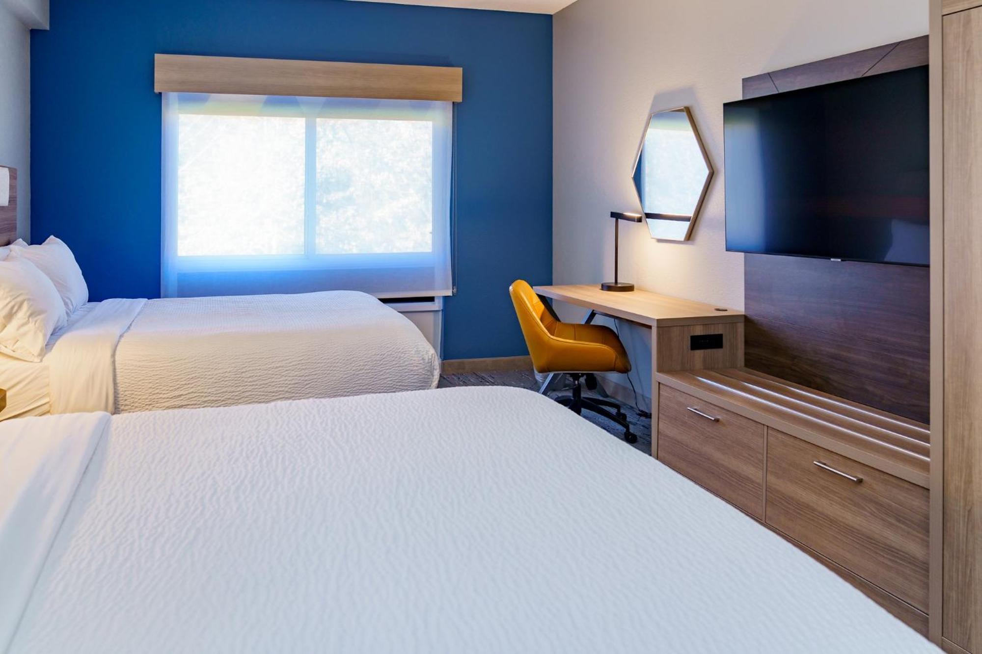 Holiday Inn Express Hotel Raleigh Southwest By Ihg Eksteriør billede